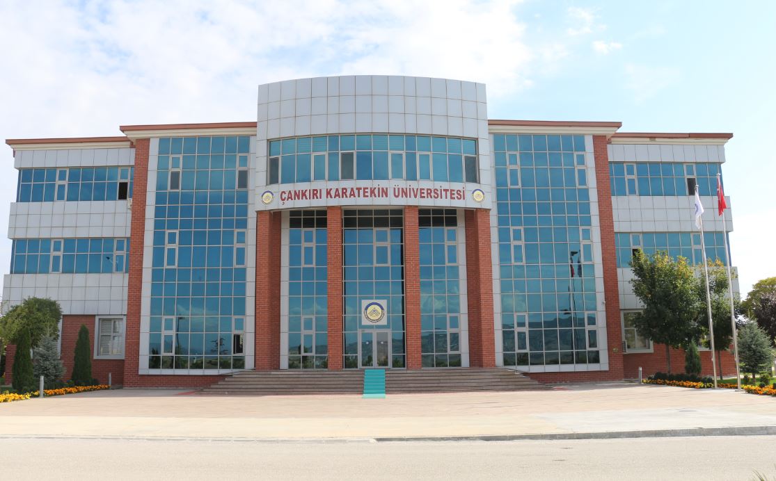 Türkiye Üniversite Memnuniyet Araştırması’nda (Üni Ar)  (TÜMA-2025) Yükseköğretim Kurulu (YÖK)