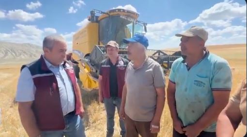 Anız yangınlarına dikkat! 2 adet yangın tüpü ve 1 ton su bulundurun Çankırı Tarım ve Orman İl Müdürlüğü’nden yapılan paylaşımda, anız yangınlarına
