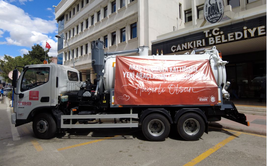 Çankırı Belediyesi, araç filosuna yeni vidanjör ekledi. 7 bin litrelik