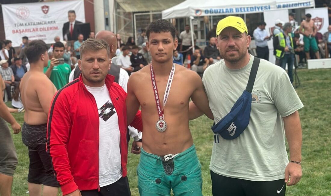 Eldivan Belediyesi Spor Kulübü Sporcusu Kerem Özdemir Türkiye 2.si oldu. Türkiye Geleneksel Güreşler Federasyonu 2025 yılı Faaliyet takviminde yer alan