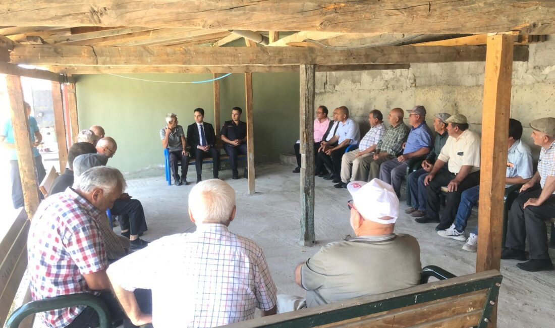 Çankırı’nın Yapraklı ilçesine bağlı Çevrecik Köyü sakinleri, yaşadıkları sorunları dile