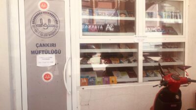 Çankırı Müftülüğü Diyanet Yayınları Satış Bürosu, Ahmet Yesevi Camii avlusunda