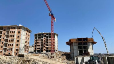 Çankırı’nın Şabanözü ilçesindeki TOKİ inşaatlarında çalışmalar devam ediyor. Kaymakam Emre