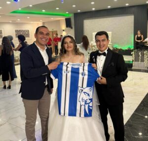 Gazetemiz eski muhabirlerinden Ünzile Yeşil, Berkay Gündekin ile hayatını birleştirdi.
