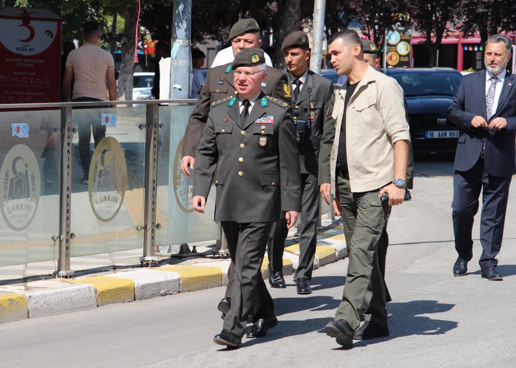 Çankırı Garnizon Komutanı Tuğgeneral Salih Büyük’ün emekliye ayrılmasının ardından ilimize