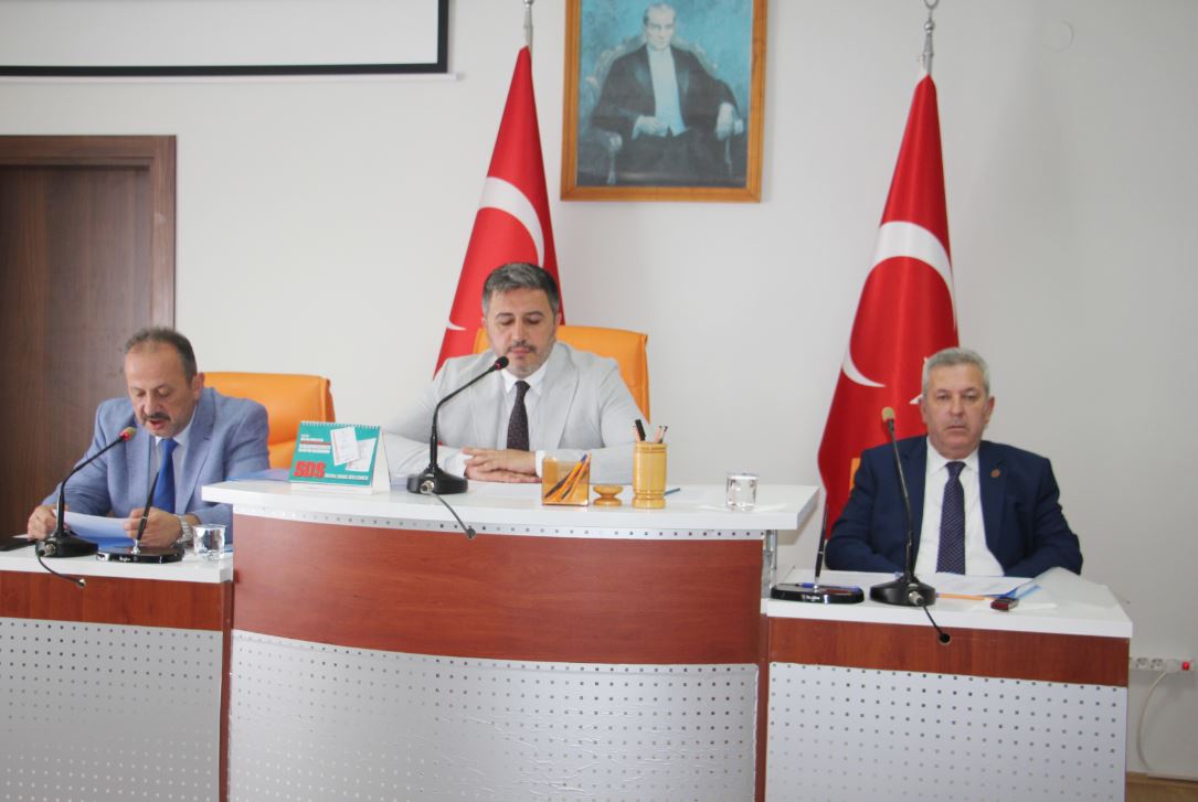 İl Genel Meclisi Ağustos ayı birleşimlerinin 3.’sü dün gerçekleştirildi. İdareden