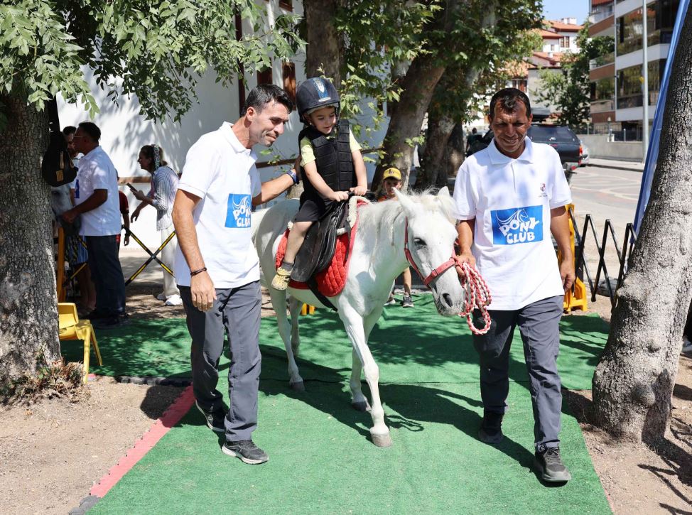 Türkiye Jokey Kulübünce (TJK) sürdürülen sosyal sorumluluk projesi, Çankırı’da çocuklar