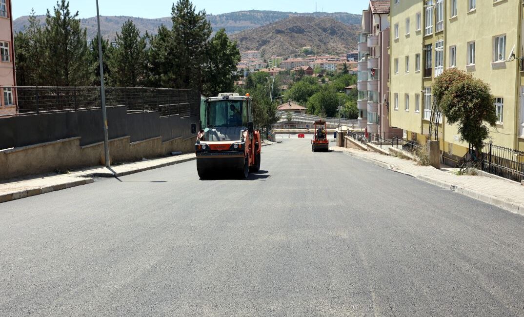 Bir aydır süren çalışma sonunda tamamlandı Kırkevler Mahallesi Meteoroloji Sokak’ta başlayan altyapı çalışmaları sonunda tamamlandı. Yaklaşık