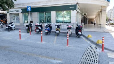 Çankırı Belediyesinin yanında bulunan otopark alanı, motosiklet parkına çevrildi. Belediye