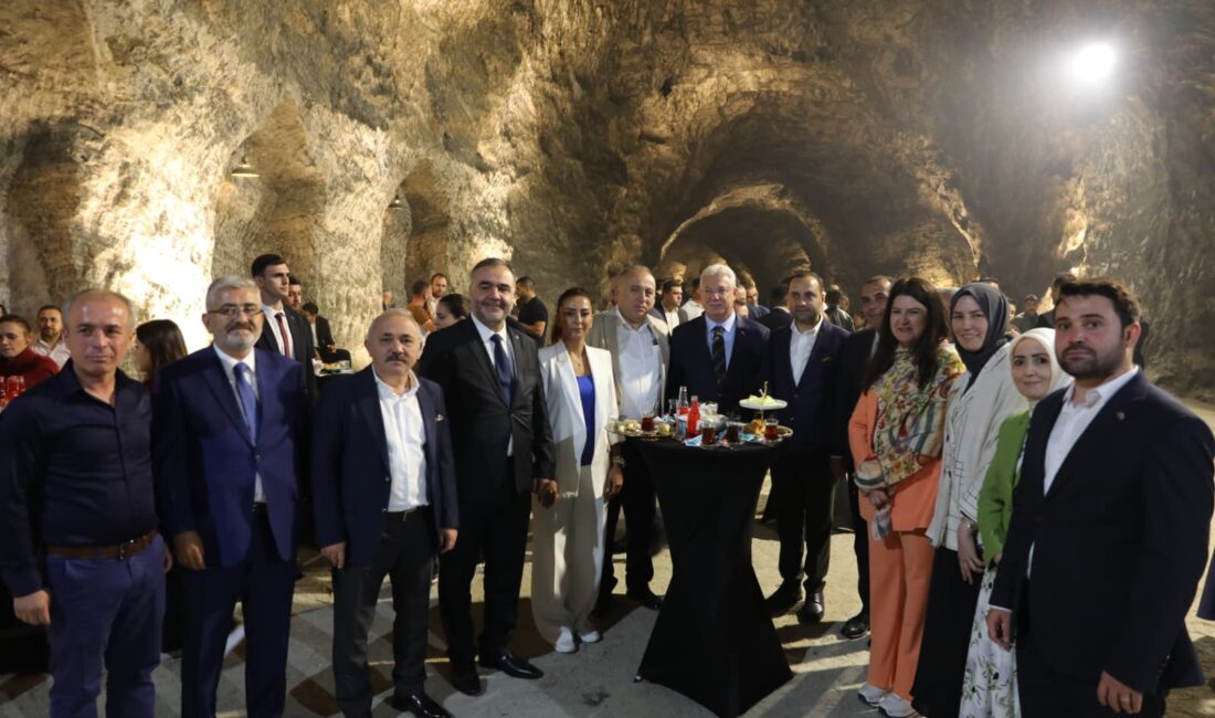 TUZFEST’in ev sahibi mekanlarından Yer Altı Tuz Şehri, protokol konuklarını