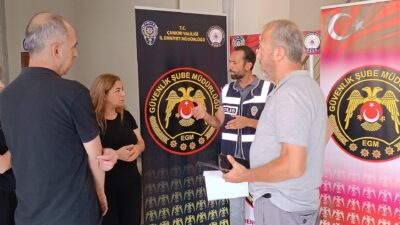 Çankırı İl Emniyet Müdürlüğü ekipleri, Çankırı Karatekin Üniversitesi’ni kazanan gençleri
