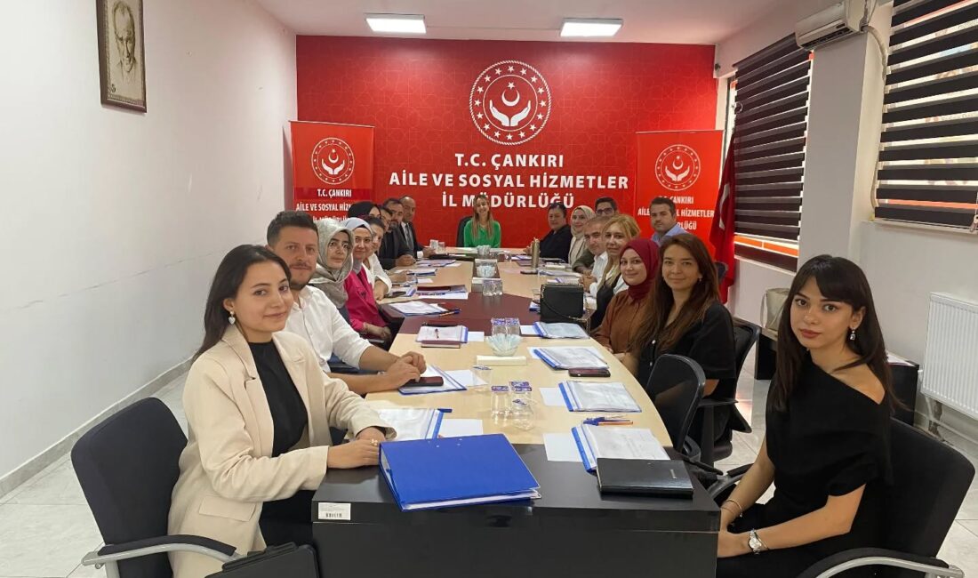 Ebeveyn Kaybı Yaşamış Çocukları Destekleme Komisyonu Toplandı Ebeveyn Kaybı Yaşamış Çocukları Destekleme Komisyonu, Vali Fırat Taşolar’ın eşi