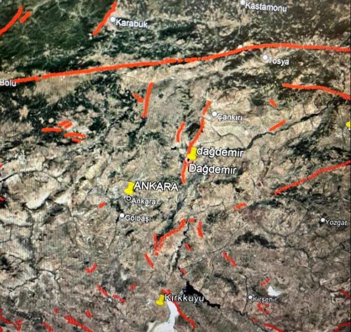 Çankırı’yı ilgilendiren deprem açıklaması: Büyüklüğü 7’ye varan deprem üretebilir Yer bilimci Prof. Dr. Naci Görür, Ankara’da 4.1 büyüklüğünde meydana