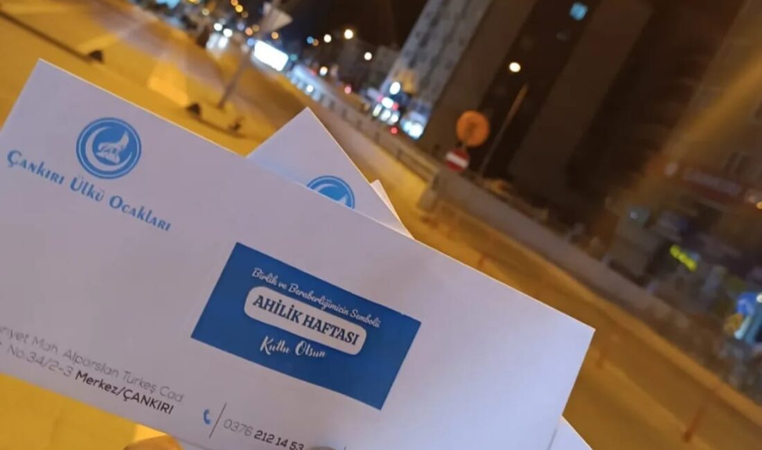 Çankırı Ülkü Ocakları, Ahilik Haftası dolayısıyla esnafları ziyaret ederek siftah