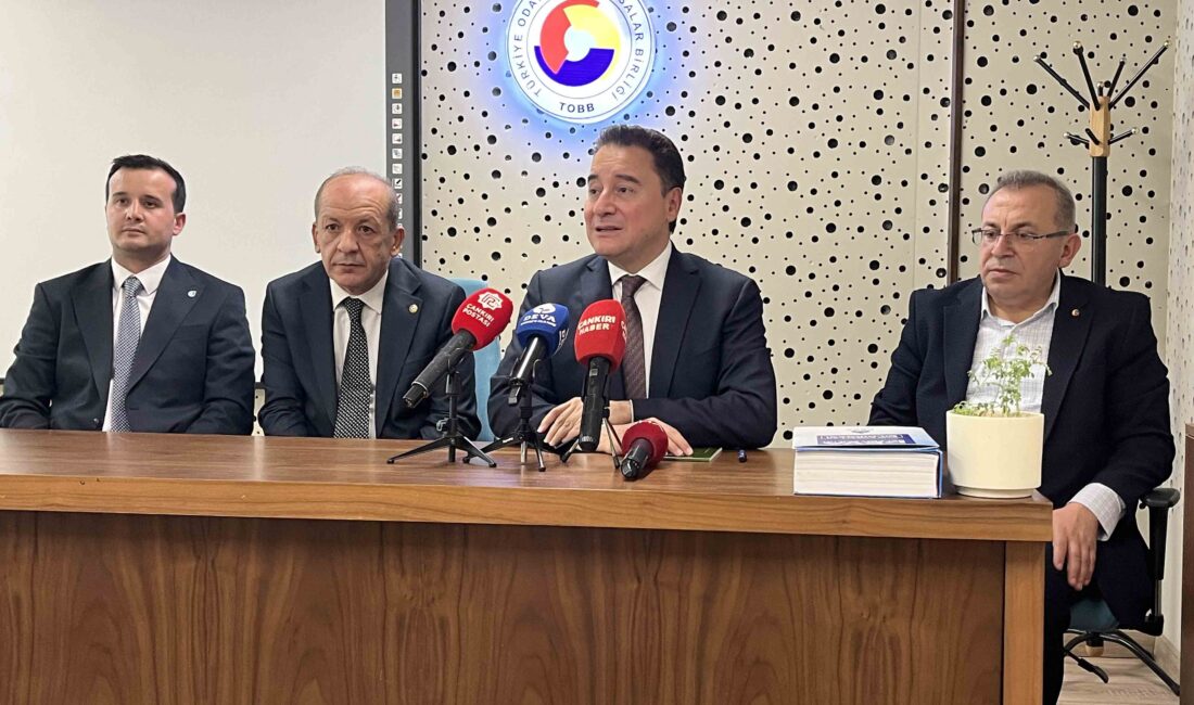 Ali Babacan, Çankırı’da ziyaretlerde bulundu Demokrasi ve Atılım Partisi (DEVA) Genel Başkanı Ali Babacan, Çankırı’ya
