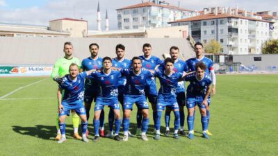 Hafta sonu deplasmanda Devrek Belediyespor’a ile karşılayan Çankırı FK sahadan