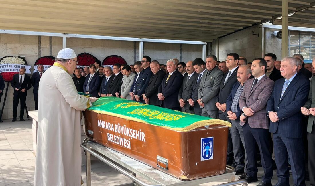 MHP Çankırı Milletvekili Pelin Yılık’ın babası İsmail Yılık toprağa verildi.