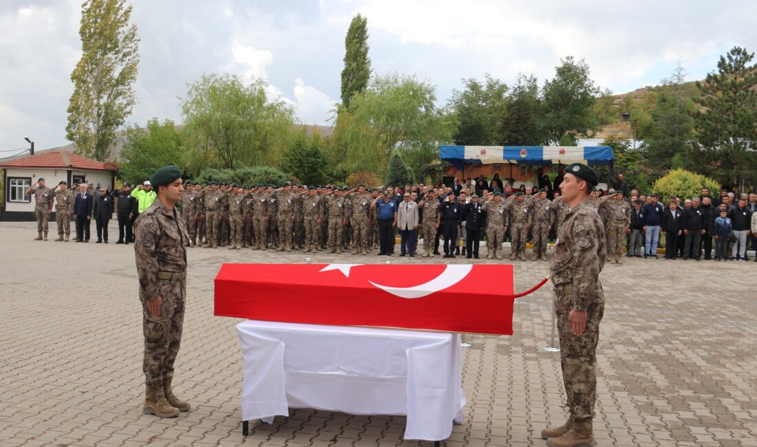 Polis memuru Yılmaz defnedildi Bingöl Özel Harekât Şubesi kadrosunda görevli polis memuru Mürsel Yılmaz