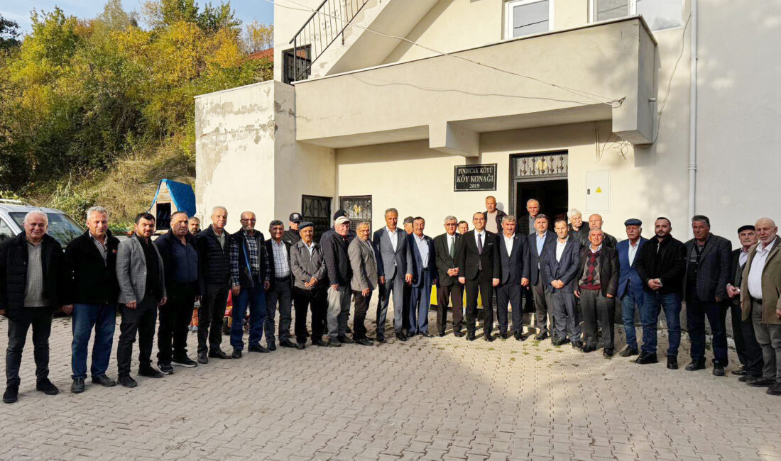 Vali Taşolar: Tüm köylerde yatırım ve hizmetler devam edecek Vali Mustafa Fırat Taşolar, beraberindeki Çerkeş Kaymakamı Emir Osman Bulgurlu,