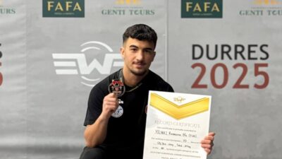 Arnavutluk’un Durres kentinde düzenlenen Gençler ve U23 Avrupa Halter Şampiyonası,