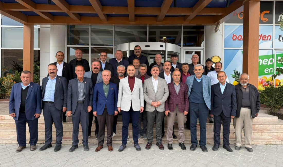 19 Ekim Muhtarlar Günü dolayısıyla Koç Otel’de düzenlenen programda merkez