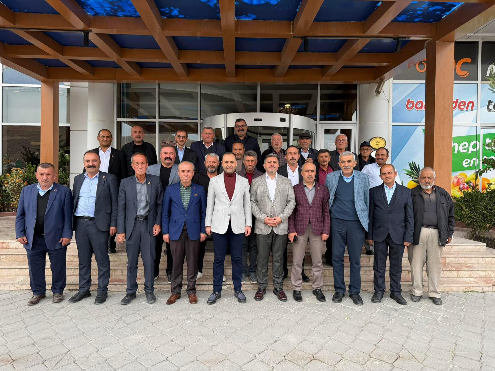 19 Ekim Muhtarlar Günü dolayısıyla Koç Otel’de düzenlenen programda merkez
