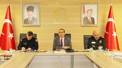Vali Mustafa Fırat Taşolar, düzenlediği basın toplantısında yaptığı açıklamada, üzüldüğü