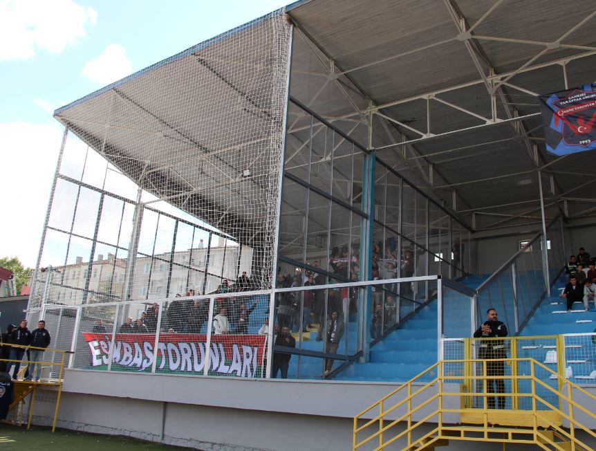 Çankırı Atatürk Stadyumu’nda güvenlik önlemleri artırıldı. Geçen sezon oynanan olaylı