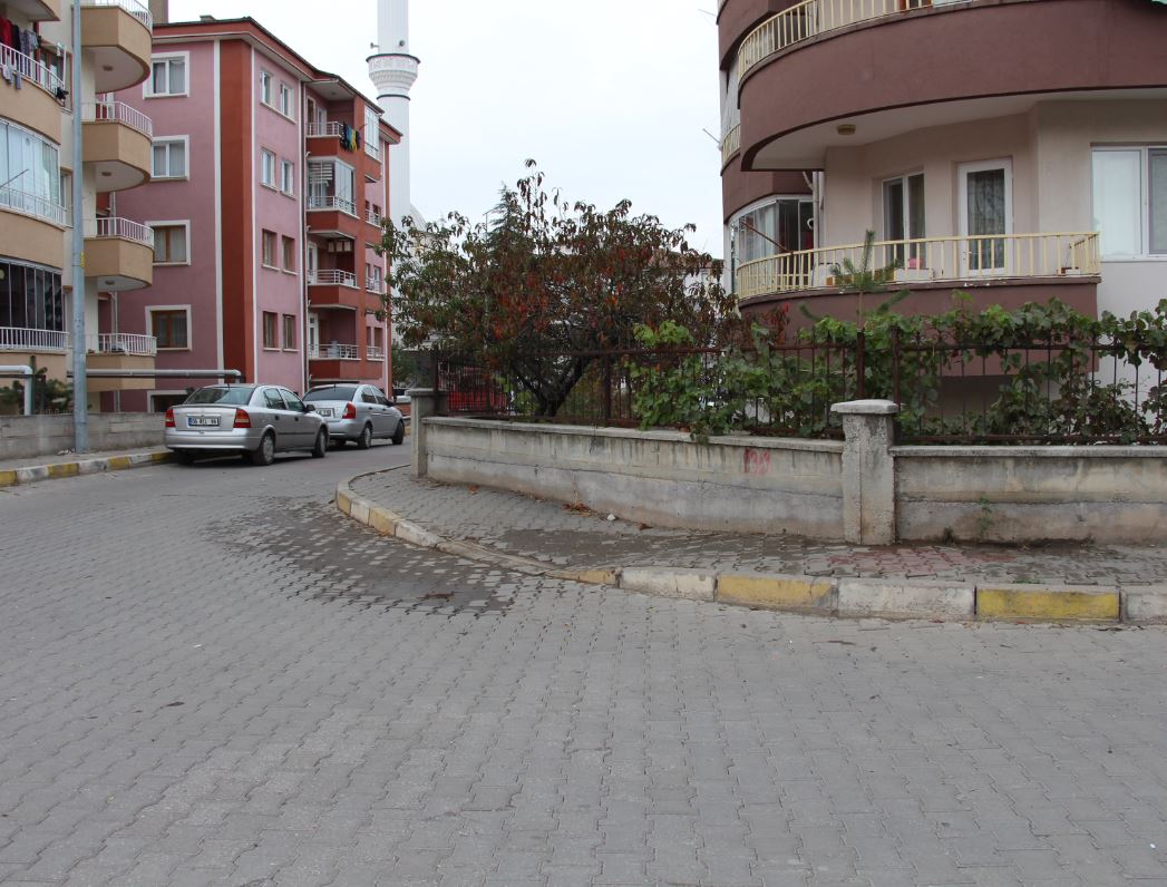 ÇANKIRI’da işe gitmek üzereyken sokak ortasında eski eşi tarafından bıçaklanan