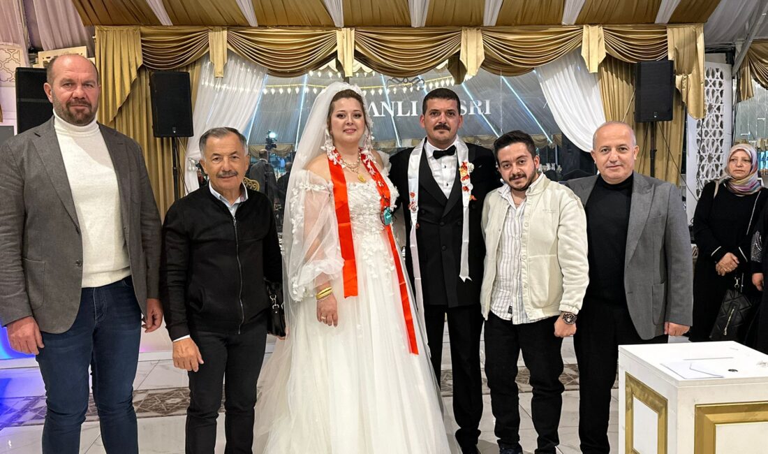 Suna ve Niyazi’nin mutlu günü Gazetemiz şirket ortaklarından Niyazi Yüksel ve Suna Boztok, hayatlarını birleştirdi.