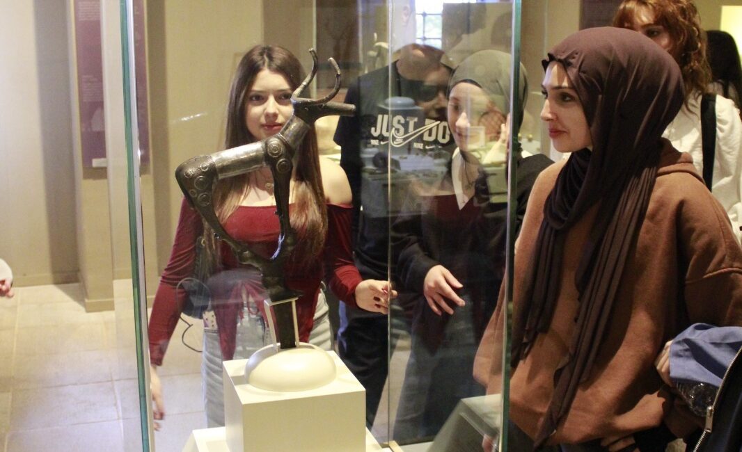 Selahattin İnal öğrencilerinden başkentte sanat ve kültür turu Çankırı Selahattin İnal Güzel Sanatlar Lisesi öğrencileri, Ankara’da düzenlenen “Zamanın