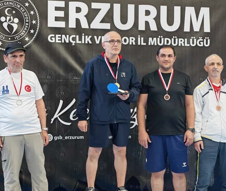 Çankırılı sporcudan altın madalya Çankırı ili Atkaracalar ilçesi Çardaklı beldesi nüfusuna kayıtlı 57 yaşındaki