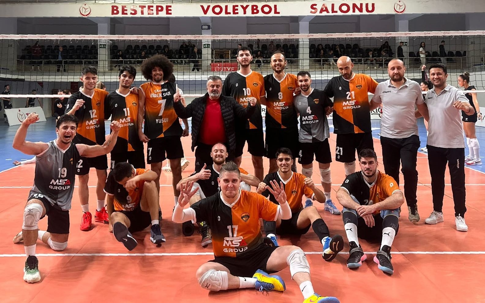 Türkiye Voleybol 2. Ligi’nde mücadele eden Çankırı Birlik Spor, ligin