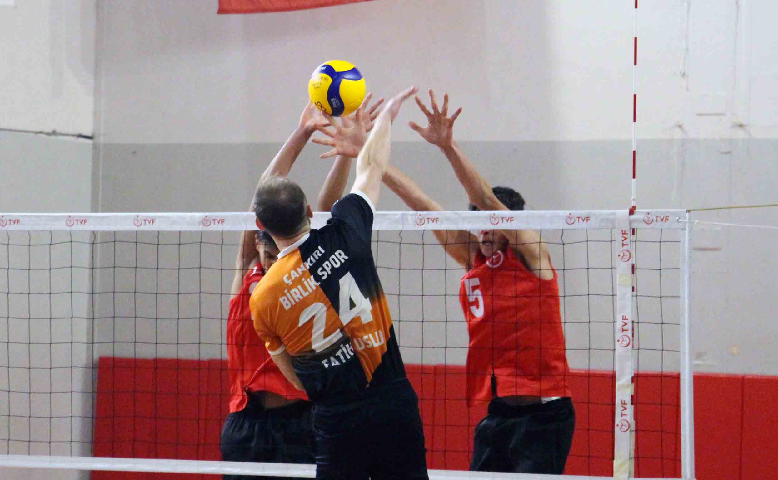 Çankırı’yı Voleybol Erkekler 2. ligde başarıyla temsil eden Çankırı Birlik