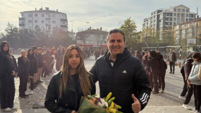Gençler Dünya Trampolin Cimnastik Şampiyonası kadınlar senkron finalinde Tuba Bade