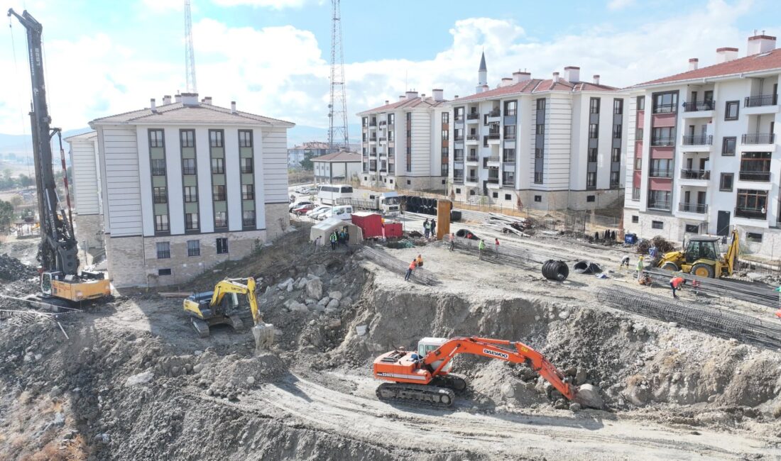 TOKİ Çerkeş’te ilk kazmayı vurdu Çerkeş’te Çerkeş ilçesinde ilk evi ilk iş yerim projesi çerçevesinde