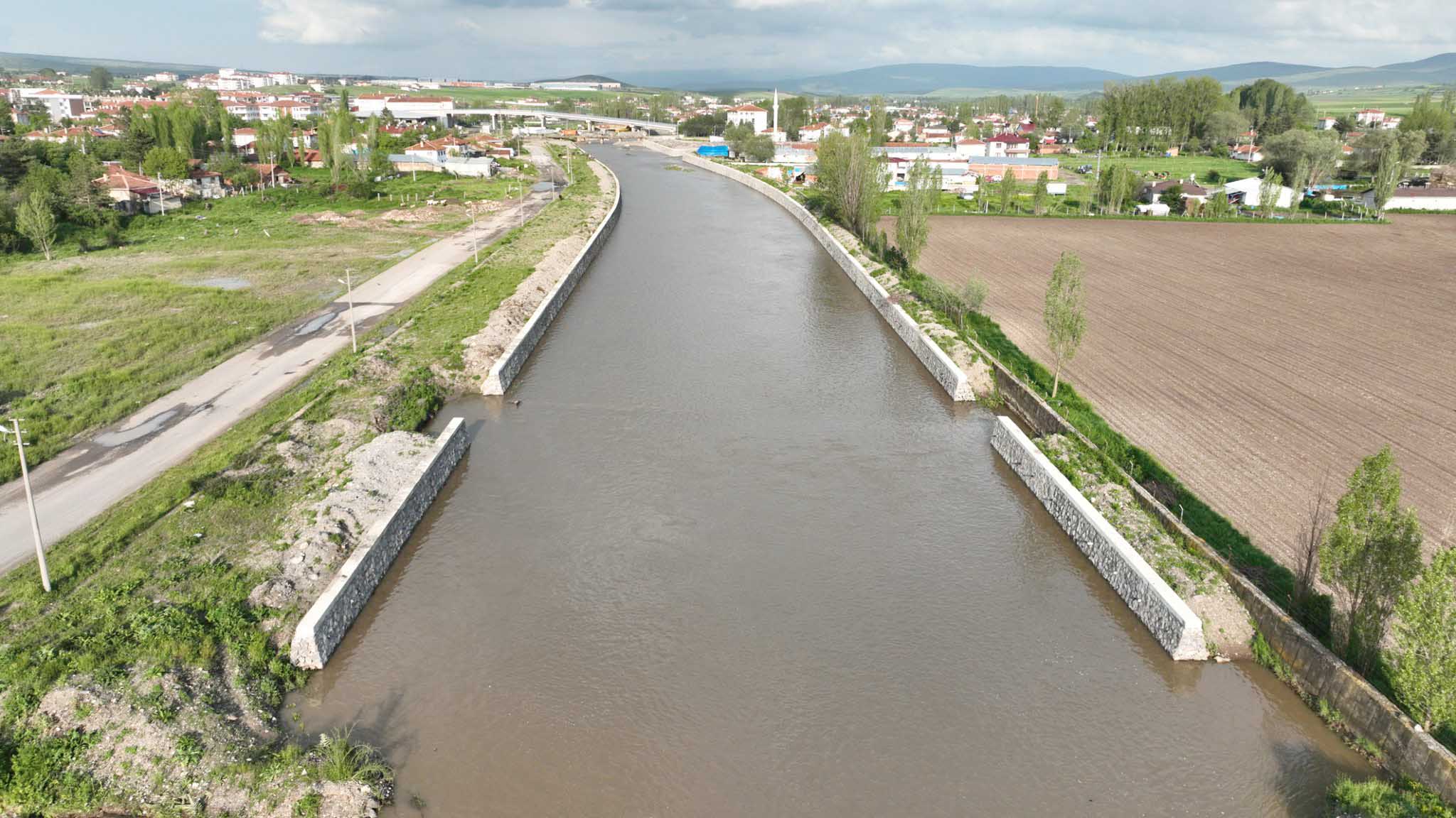 Çerkeş ilçesi Ulusu Deresi 2. Etap Islah çalışmalarının ihalesi yapıldı.