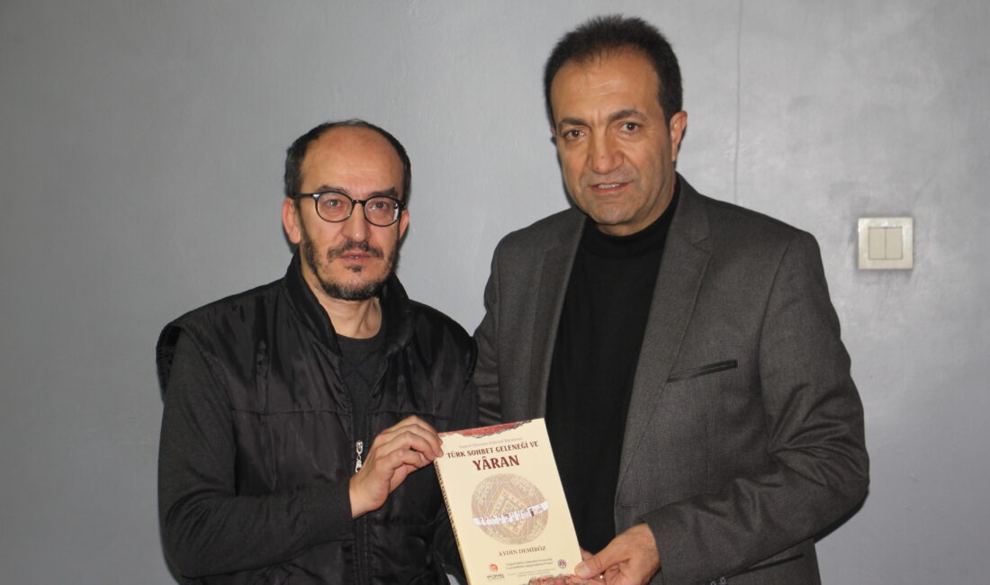 Araştırmacı-Yazar Aydın Demiröz’ün, üçüncü kitabı okuyucusuyla buluştu. 2001 yılında Çankırı