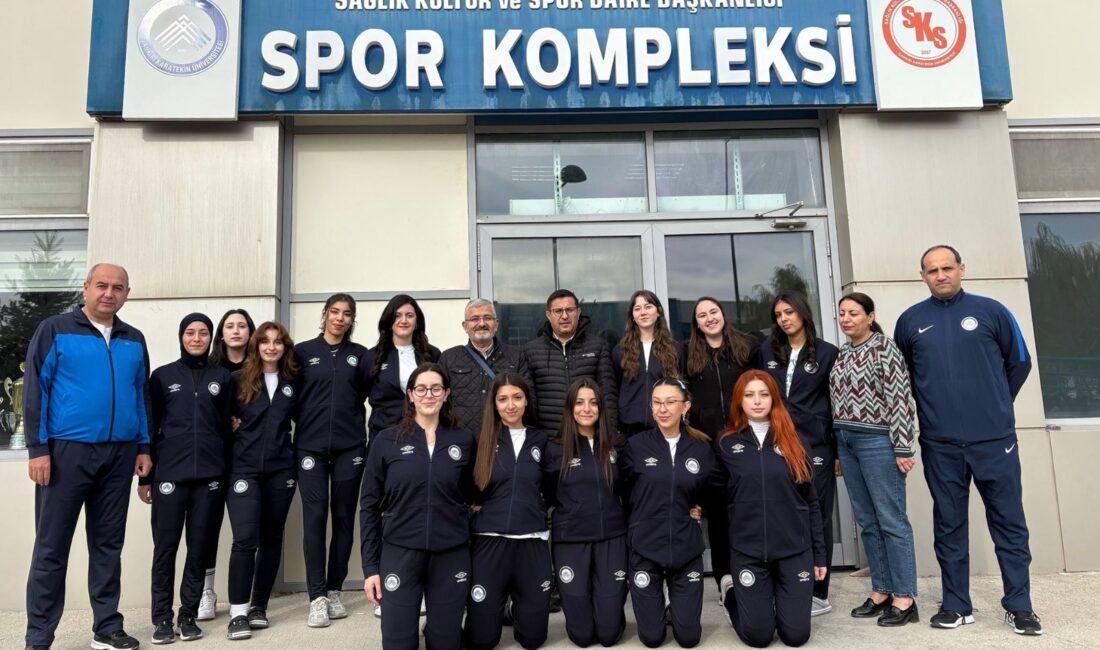 ÇAKÜ Kadın Voleybol Takımı Türkiye Şampiyonası Eleme Gruplarına Uğurlandı Çankırı Karatekin Üniversitesi (ÇAKÜ) Kadın Voleybol Takımı, Türkiye Üniversite Sporları