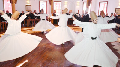 Mevlâna Celaleddin Rumi’nin Hakka yürüdüğü gün olarak anılan Şeb-i Arûs’un