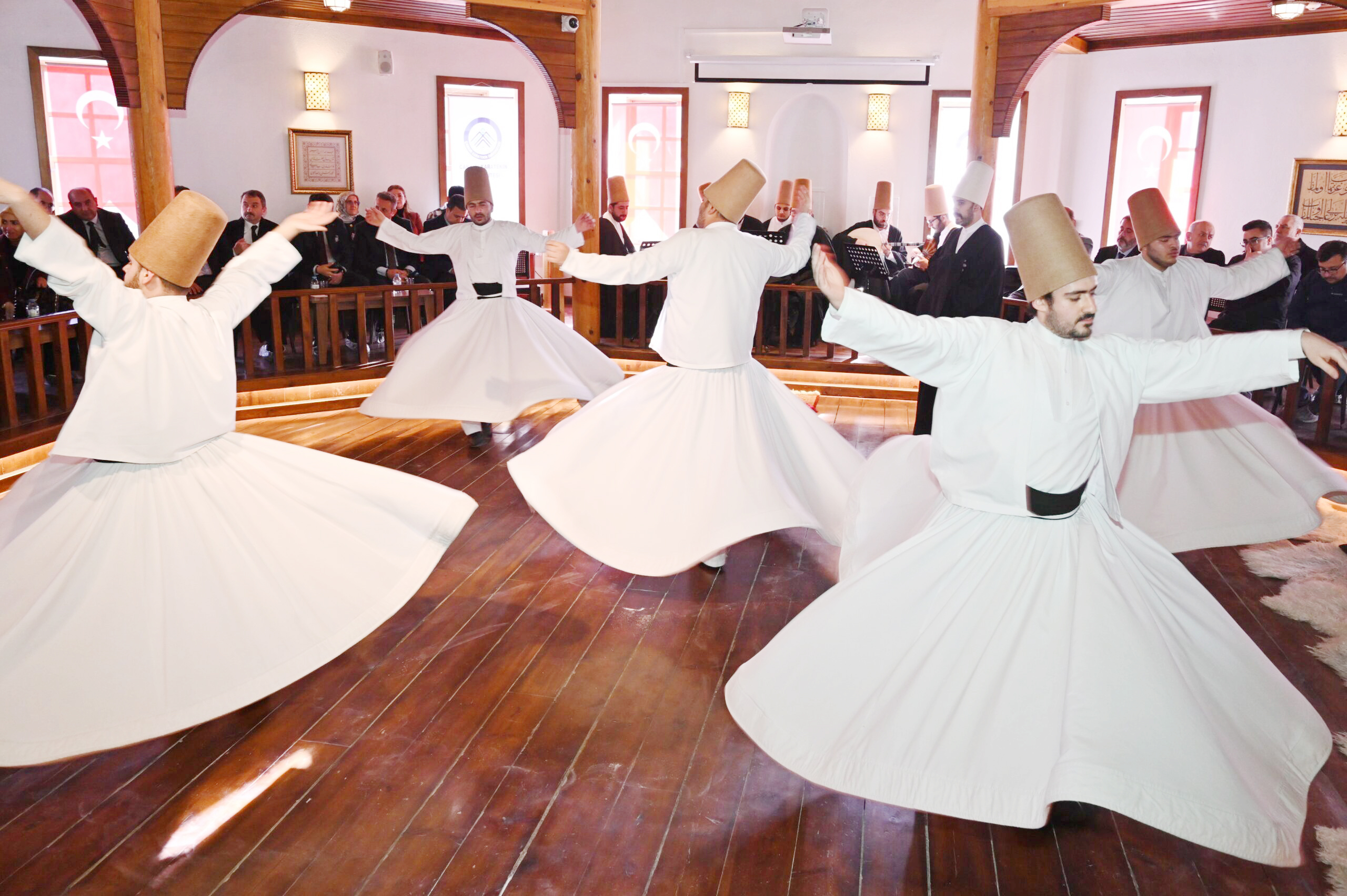 Mevlâna Celaleddin Rumi’nin Hakka yürüdüğü gün olarak anılan Şeb-i Arûs’un