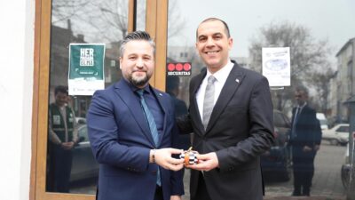 Vali M. Fırat Taşolar, Türkiye genelindeki Yeşilay Şubeleri arasında çeşitli