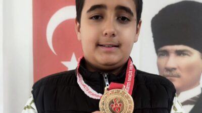 Hacı Murad-ı Veli İmam Hatip Ortaokulu 6’ncı sınıf öğrencilerinden Huzeyfe