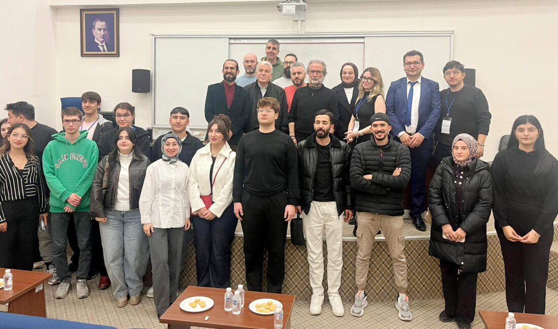 Grafik ve Tasarım Topluluğundan “Markapala Anlatıyor: İsmi Markaya Dönüştürmek” Etkinliği Çankırı Karatekin Üniversitesi Grafik ve Tasarım Topluluğu tarafından “Markapala Anlatıyor: