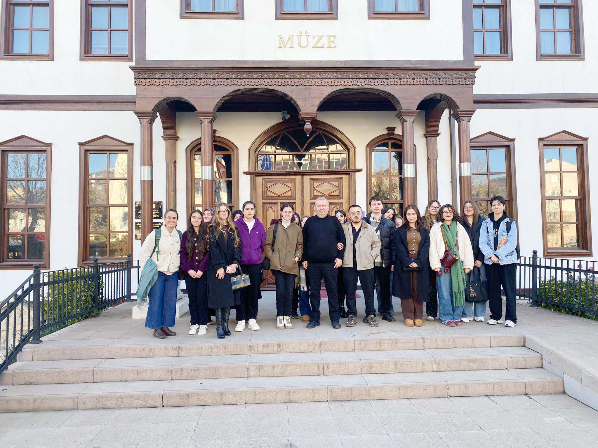 Çankırı Karatekin Üniversitesi Sosyoloji Bölümü 1. sınıf öğrencileri, Antropolojiye Giriş