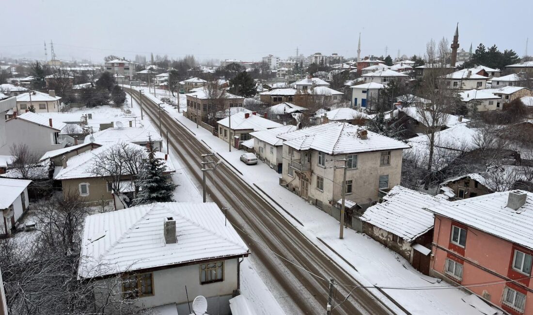 Çankırı’nın yüksek kesimlerinde kar yağışı etkili oldu. Çerkeş, Kurşunlu ve