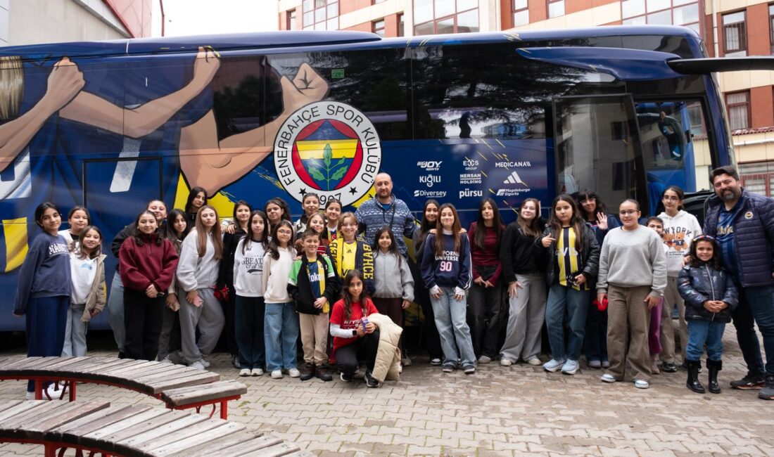 Genç voleybolcular, İlbank – Fenerbahçe karşılaşmasını izledi Çankırı Ayyıldız Spor Kulübü, 7 Aralık 2025 tarihinde Ankara’da düzenlenen