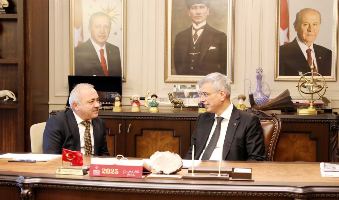 Bakan Memişoğlu Belediye Hizmetlerinden Memnun Kaldı Bir dizi ziyaretler için Çankırı’ya gelen Prof. Dr. Kemal Memişoğlu,