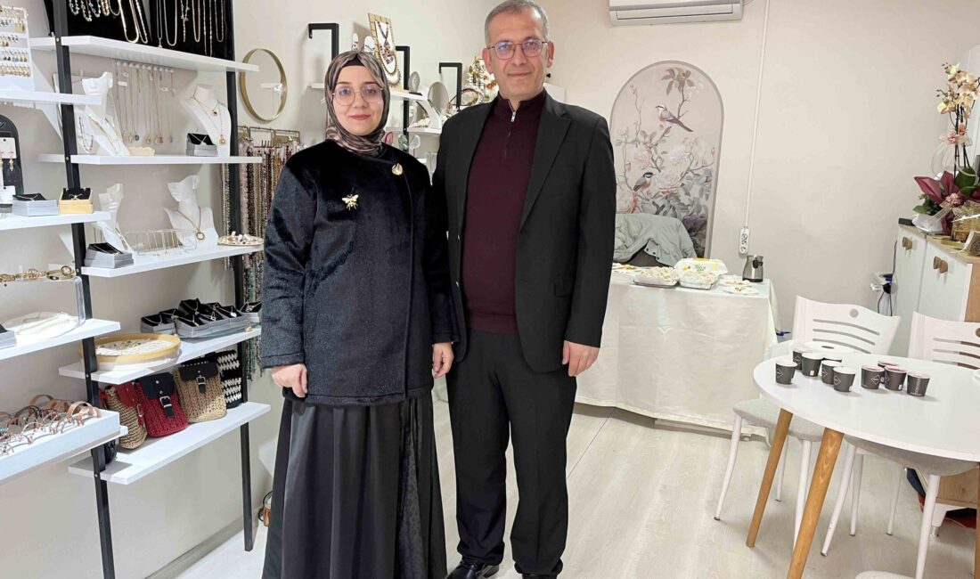 Fazi’nin atölyesi açıldı Çankırı’da yaşayan Fazilet Çelik, eğitim serüvenini tamamlayarak kendi atölyesini kurdu