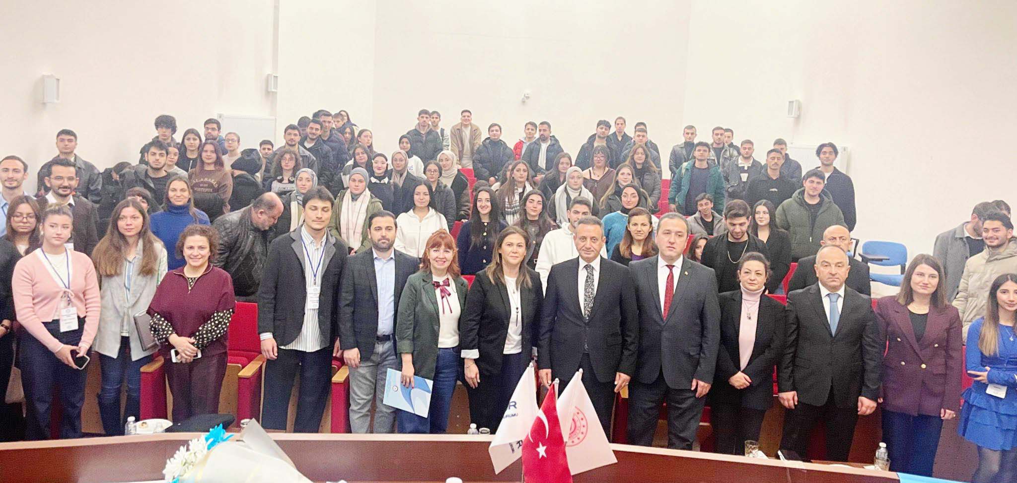 Çankırı Karatekin Üniversitesinde “Kariyer Yolunda İŞKUR Yanında” programı gerçekleştirildi. Programda